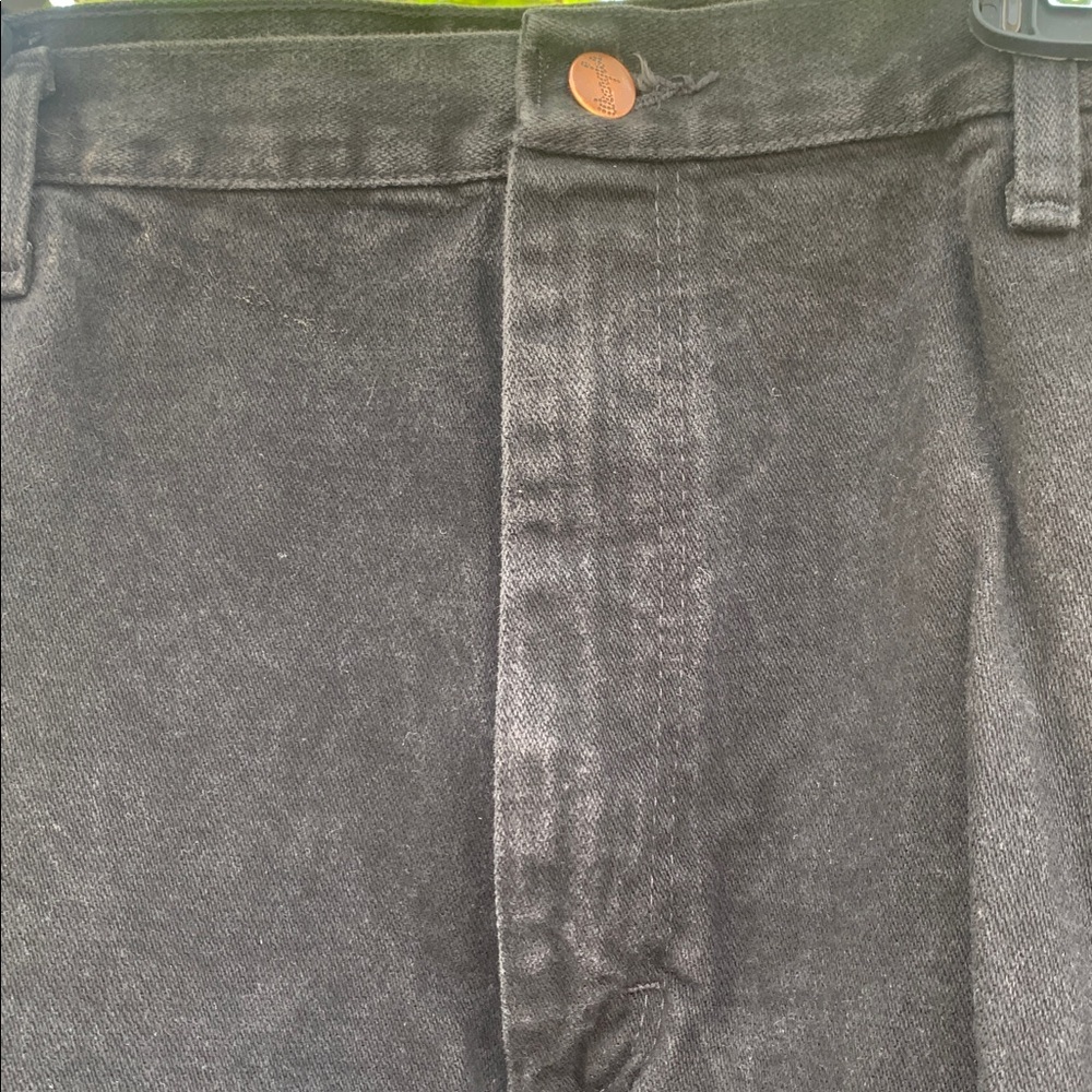 Men's Black Straight-Leg Wrangler Jeans - Picture 3 of 7